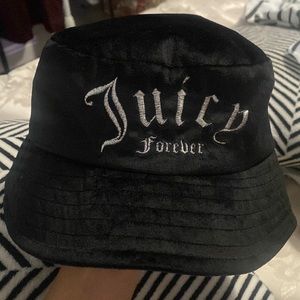 Juicy velvet bucket hat